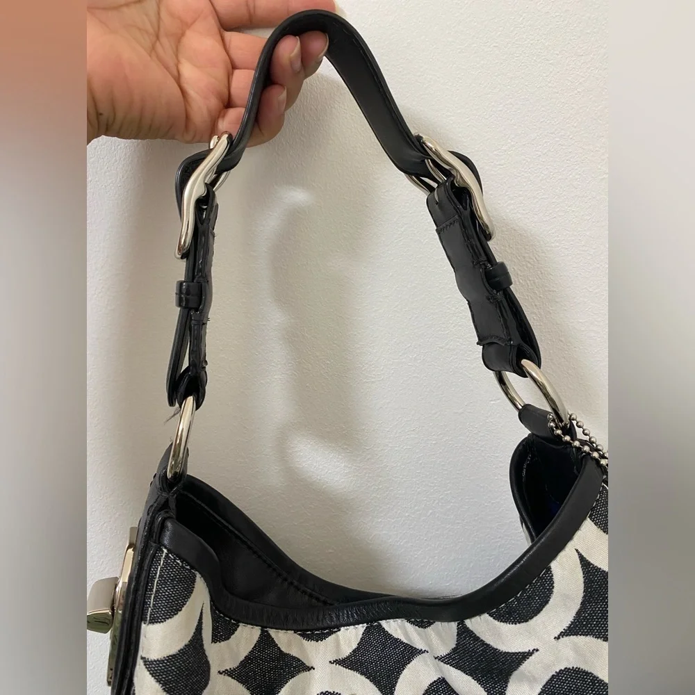 Coach vintage black and white shoulder bag
